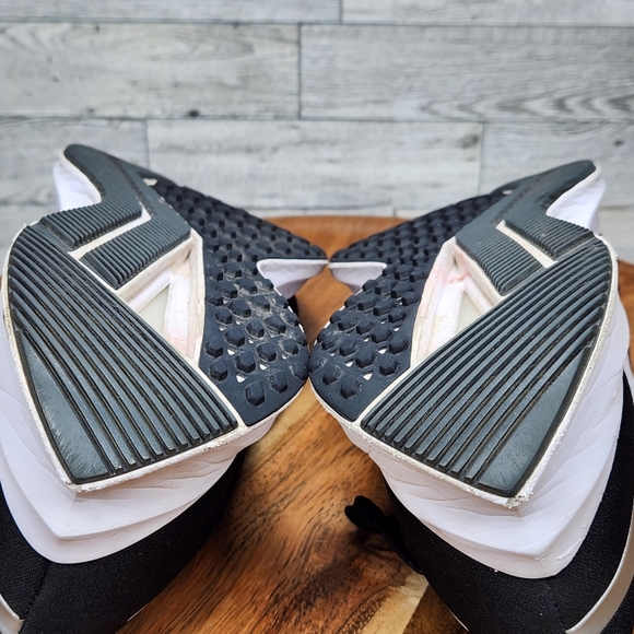 Nike Women's Size 8 Zoom Winflo 6 Shoes Black Running Sneakers BQ3192-003 - Picture 15 of 16